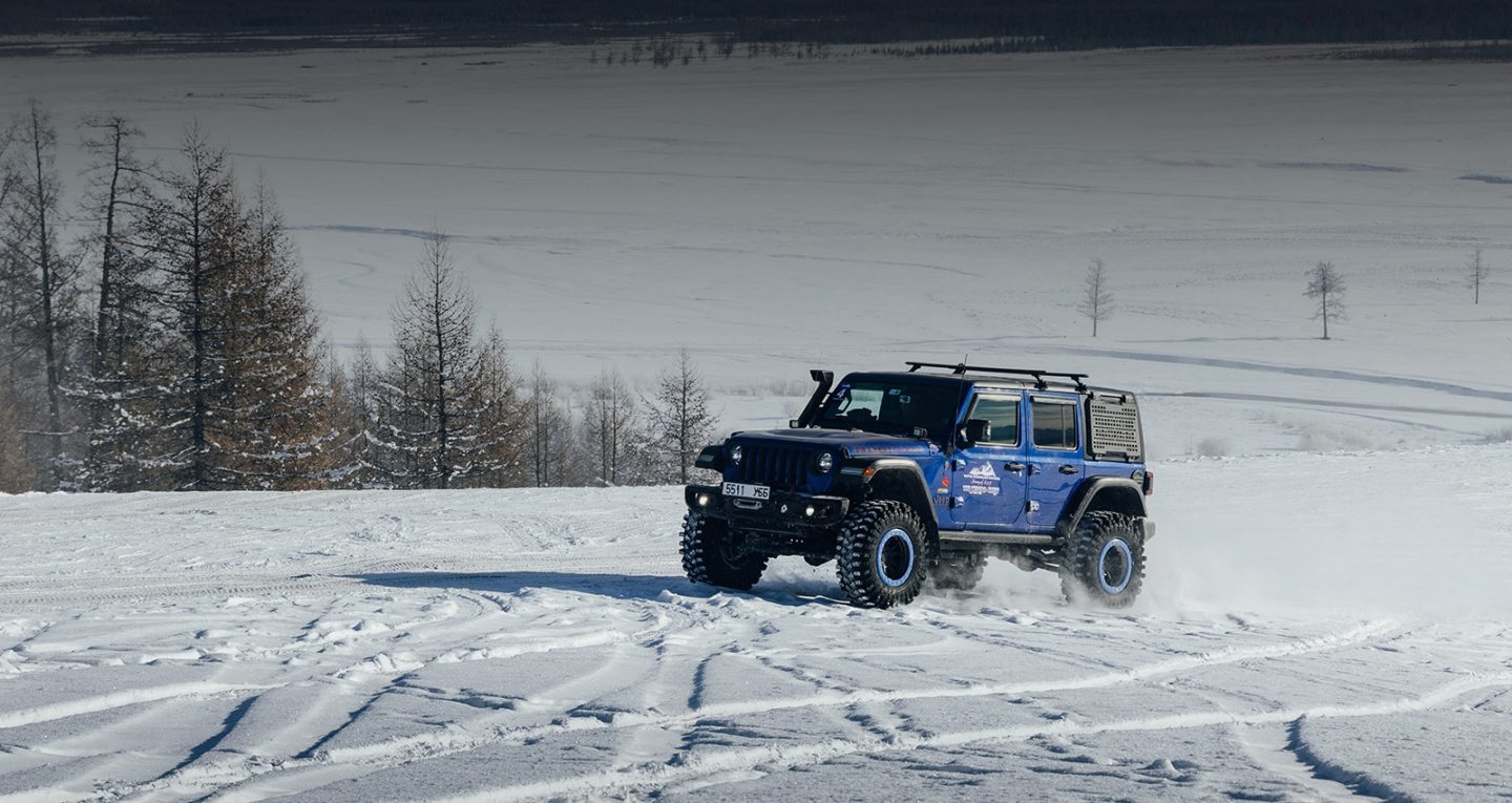 jeep-service-mopar-background